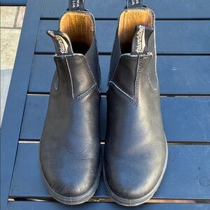 Blundstone Black Leather Chelsea Boots - 8.5 US (5.5 AU)